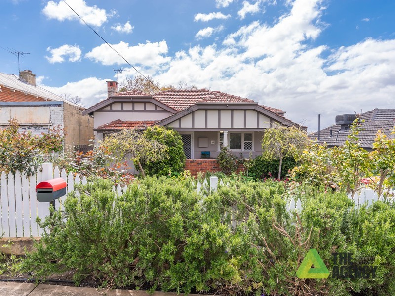 51 Roberts Street, Bayswater WA 6053