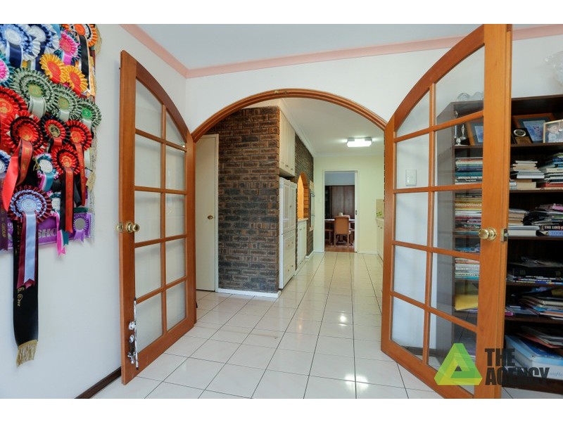 38 Battersea Road, Canning Vale WA 6155