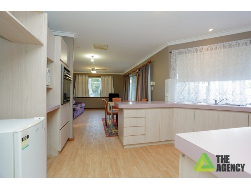 38 Battersea Road, Canning Vale WA 6155