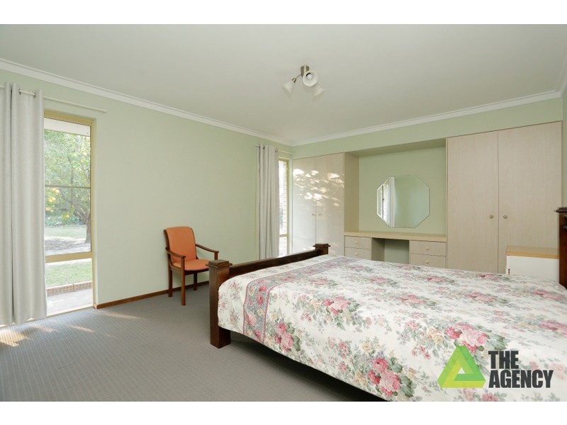 38 Battersea Road, Canning Vale WA 6155