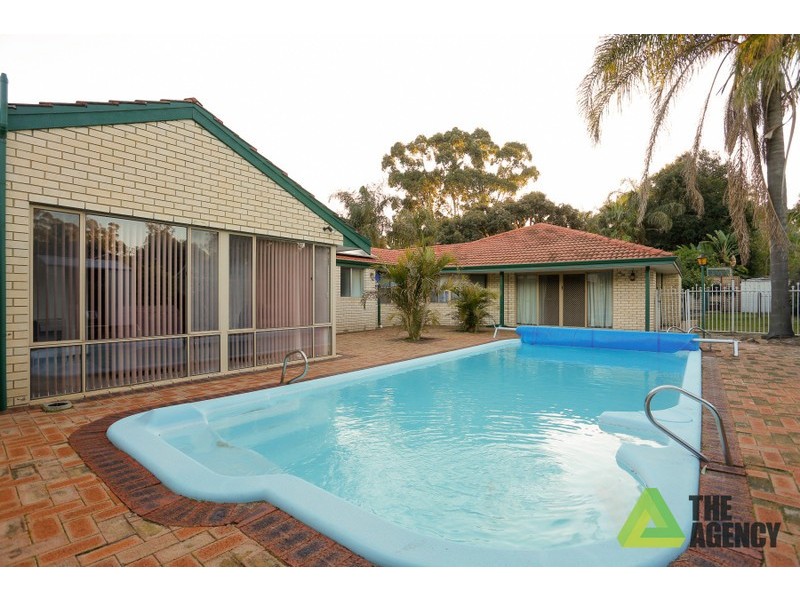 38 Battersea Road, Canning Vale WA 6155