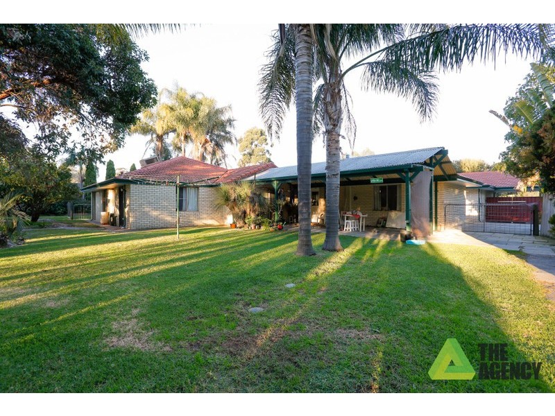 38 Battersea Road, Canning Vale WA 6155