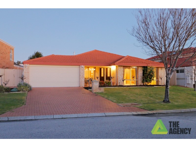 32 Bennett Drive, Canning Vale WA 6155