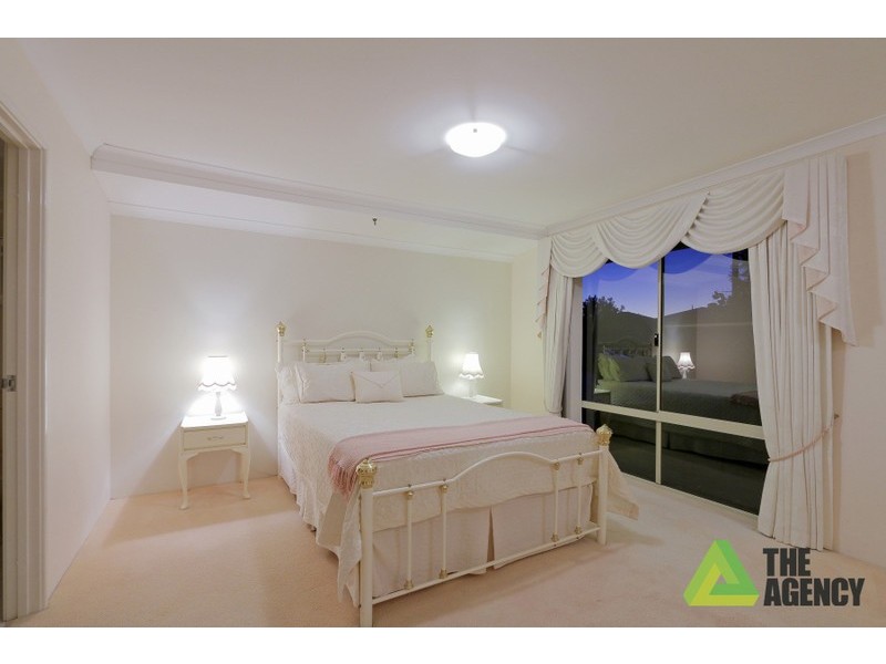 32 Bennett Drive, Canning Vale WA 6155