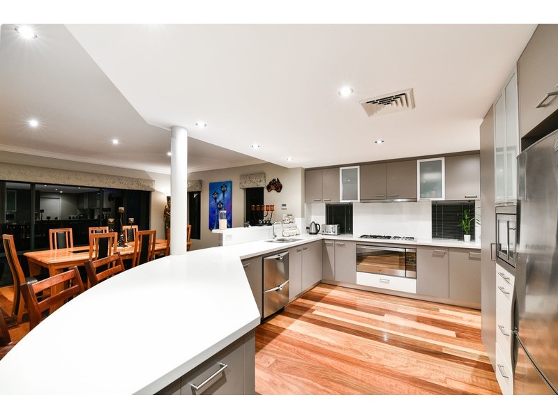 151 Wright Road, Harrisdale WA 6112