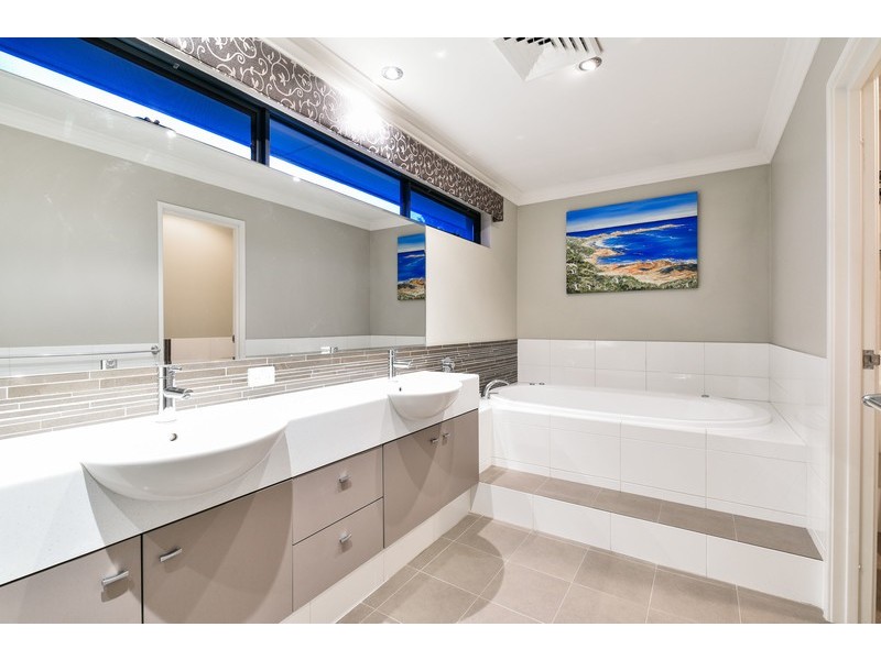 151 Wright Road, Harrisdale WA 6112