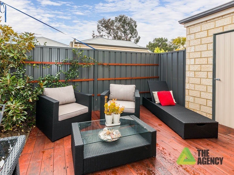 4/26 Gillon Street, Karawara WA 6152