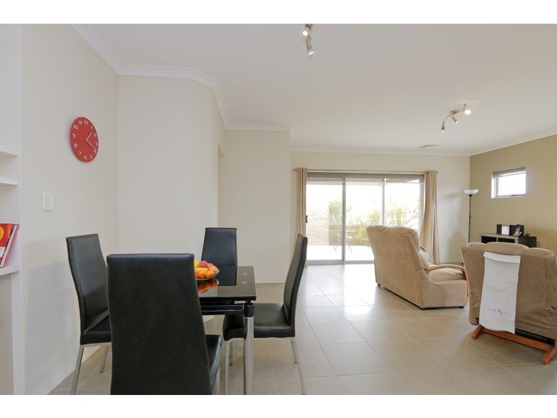 7/18 Flynn Street, Canning Vale WA 6155