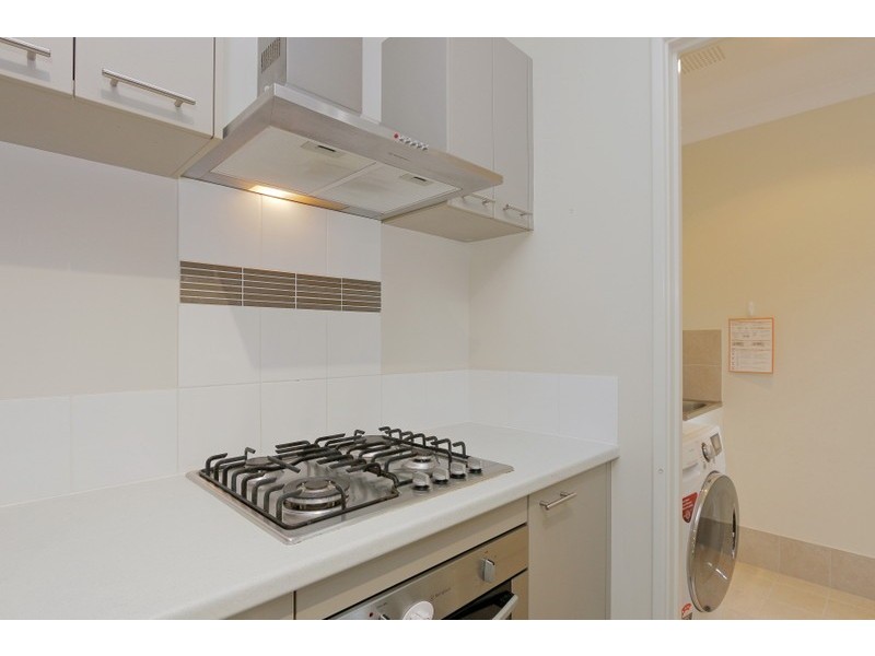7/18 Flynn Street, Canning Vale WA 6155
