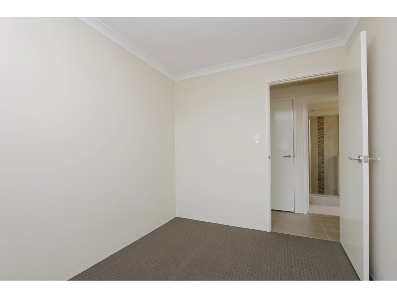 7/18 Flynn Street, Canning Vale WA 6155