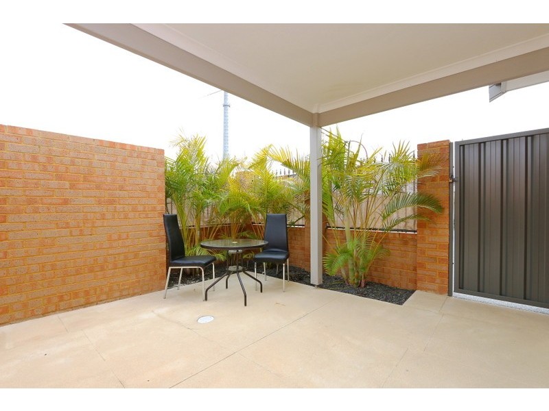 7/18 Flynn Street, Canning Vale WA 6155