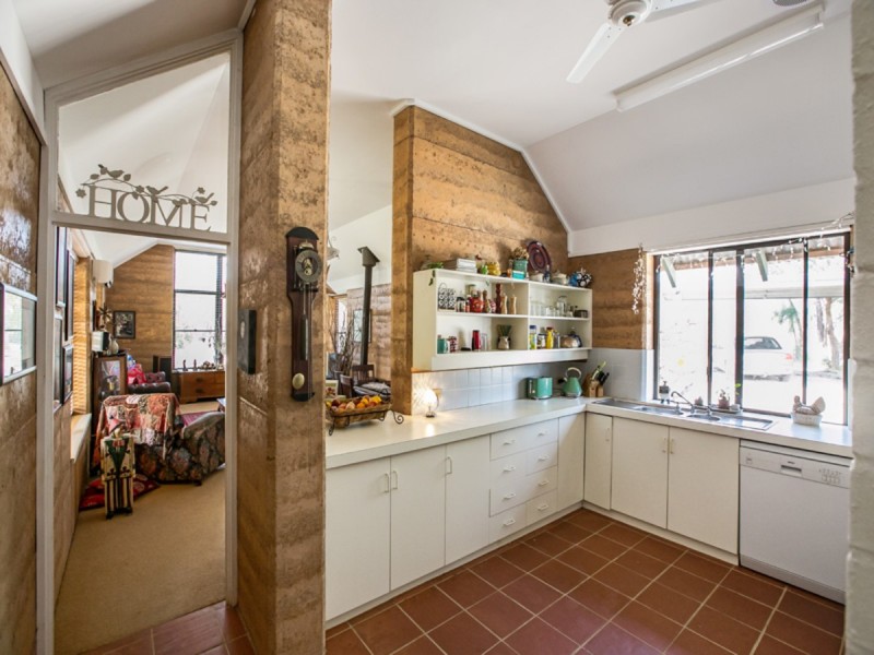 309 Foxton Drive, Oakford WA 6121