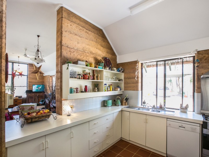 309 Foxton Drive, Oakford WA 6121