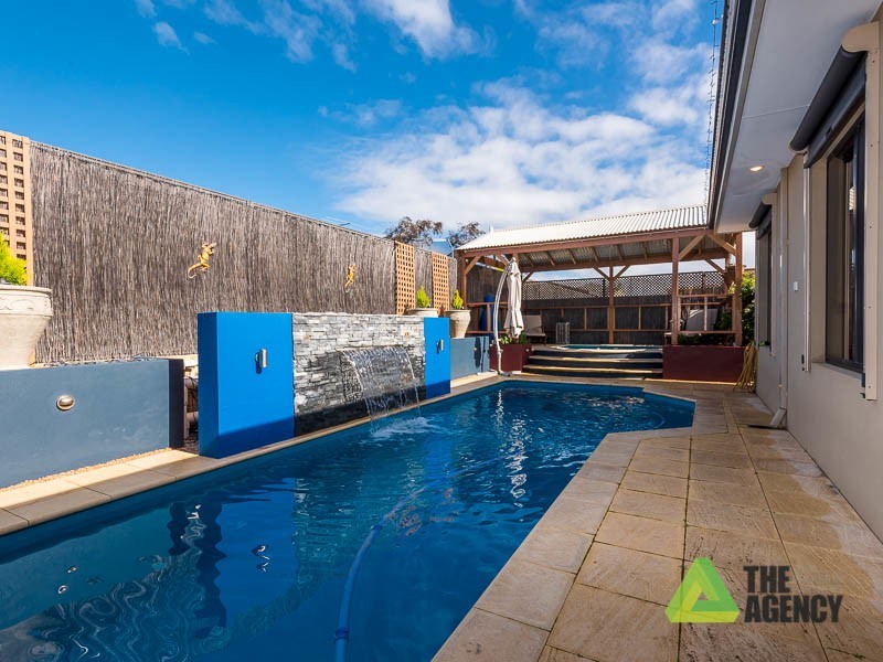 7 Kyneton Parkway, Aveley WA 6069