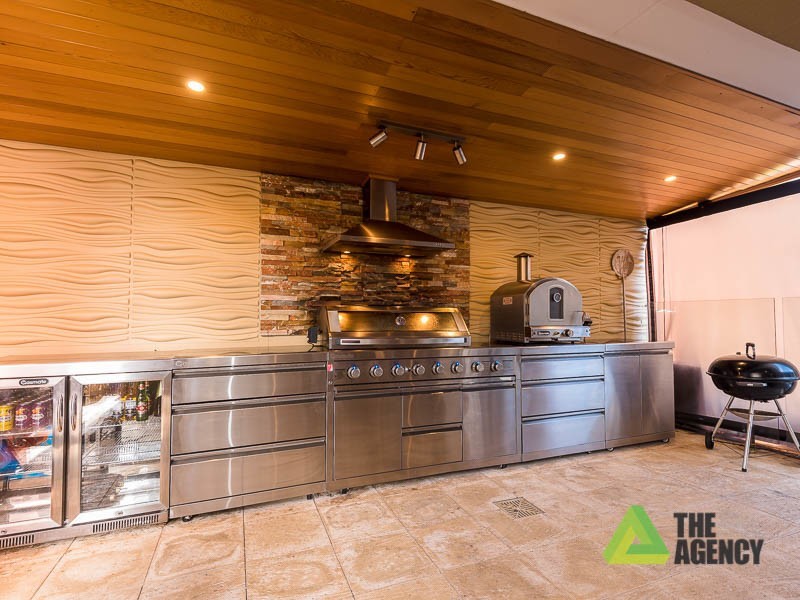 7 Kyneton Parkway, Aveley WA 6069