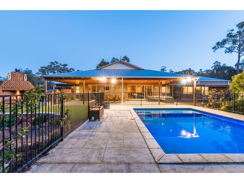 247 Ballymore Place, Gidgegannup WA 6083