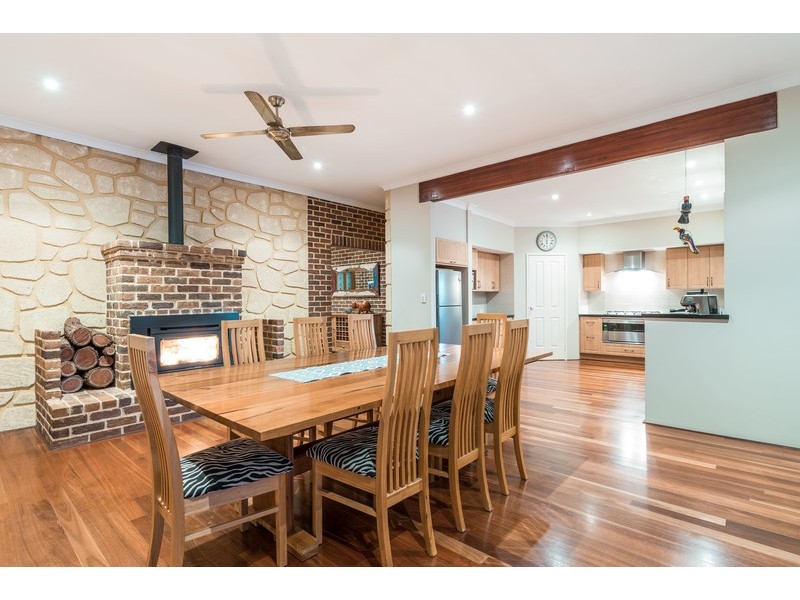 247 Ballymore Place, Gidgegannup WA 6083