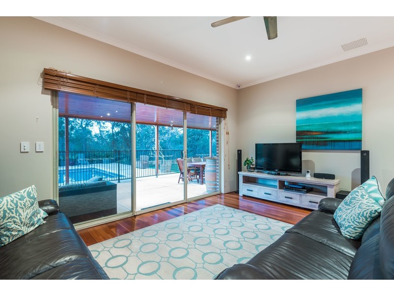 247 Ballymore Place, Gidgegannup WA 6083