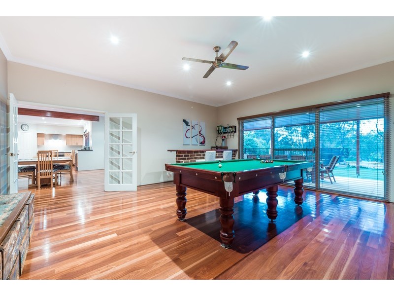 247 Ballymore Place, Gidgegannup WA 6083