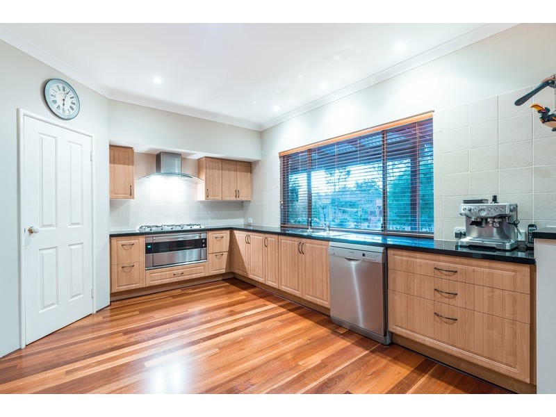 247 Ballymore Place, Gidgegannup WA 6083