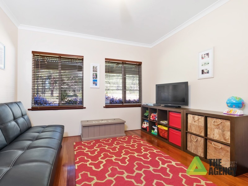 247 Ballymore Place, Gidgegannup WA 6083