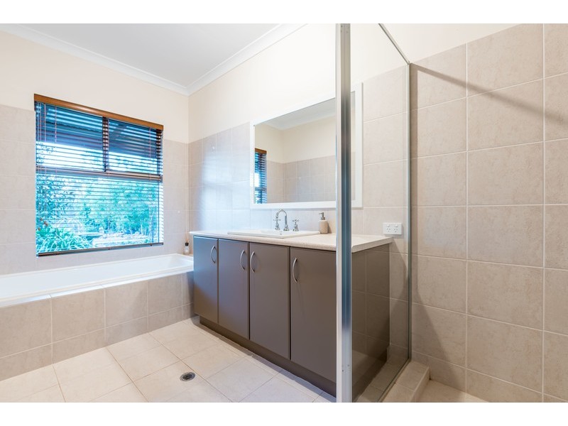 247 Ballymore Place, Gidgegannup WA 6083