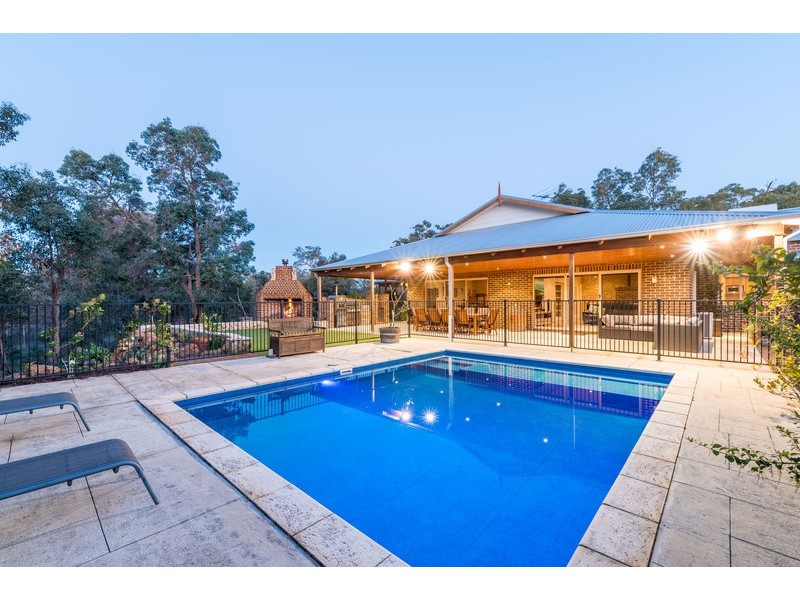 247 Ballymore Place, Gidgegannup WA 6083