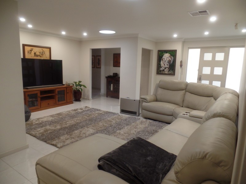 17 Celosia Way, Riverton WA 6148