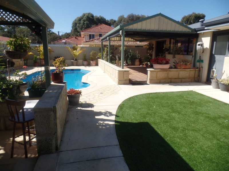 17 Celosia Way, Riverton WA 6148