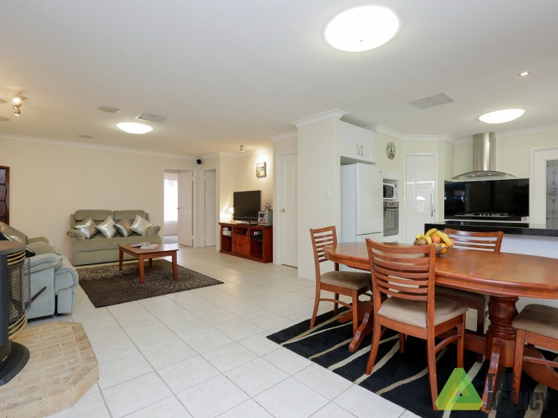 81 Southacre Drive, Canning Vale WA 6155