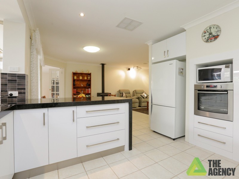 81 Southacre Drive, Canning Vale WA 6155