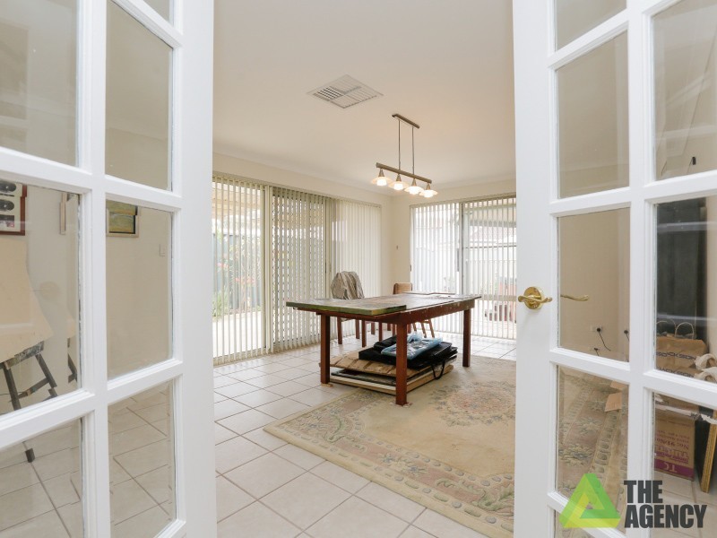 81 Southacre Drive, Canning Vale WA 6155