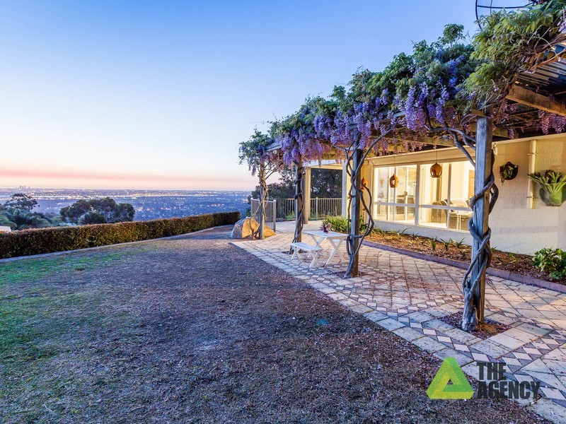 26 Sundew Road, Gooseberry Hill WA 6076