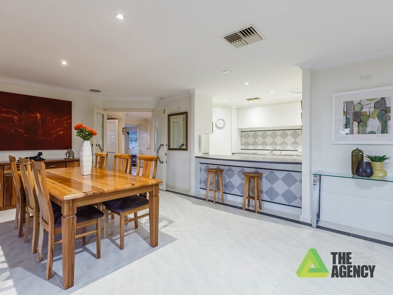 26 Sundew Road, Gooseberry Hill WA 6076