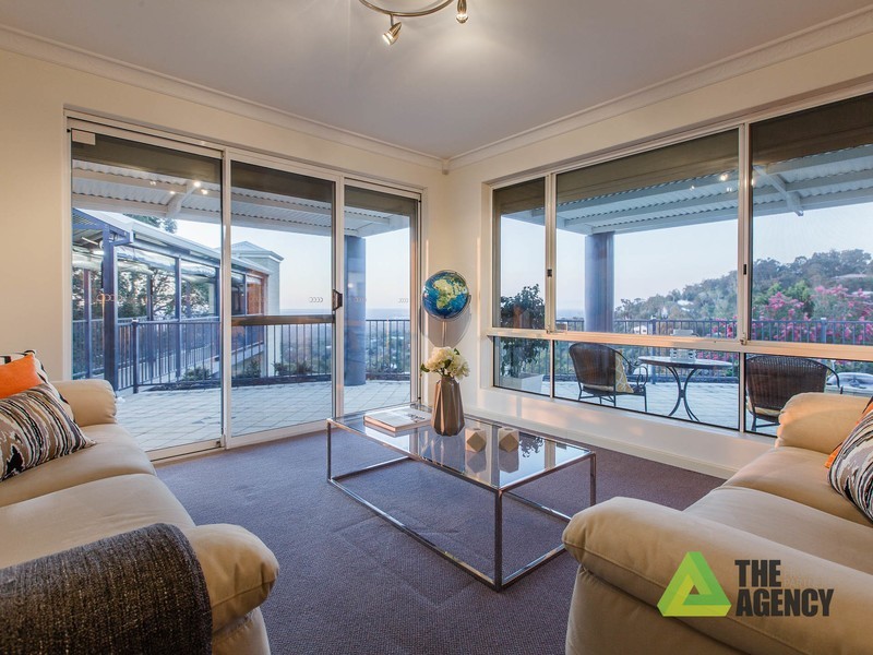 26 Sundew Road, Gooseberry Hill WA 6076