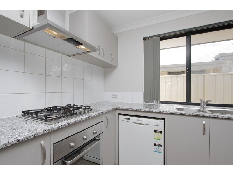 4 Carnation Street, Canning Vale WA 6155