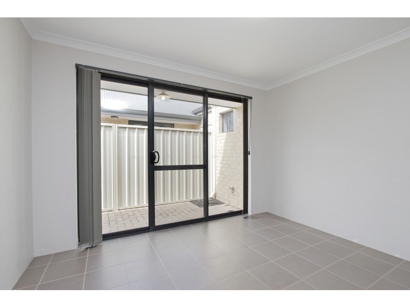 4 Carnation Street, Canning Vale WA 6155