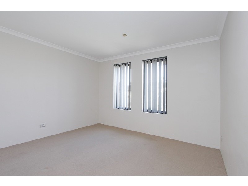 4 Carnation Street, Canning Vale WA 6155