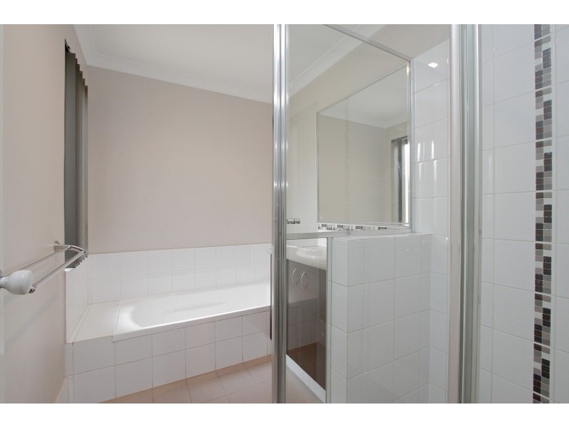 4 Carnation Street, Canning Vale WA 6155