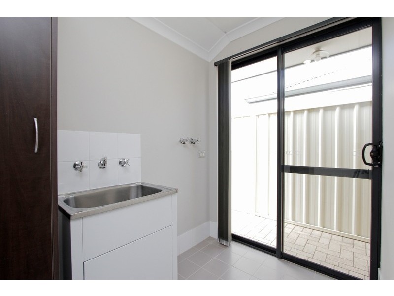 4 Carnation Street, Canning Vale WA 6155