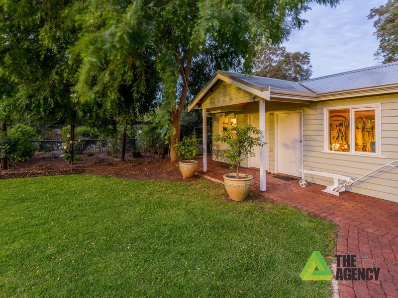 15 Orange Road, Darlington WA 6070