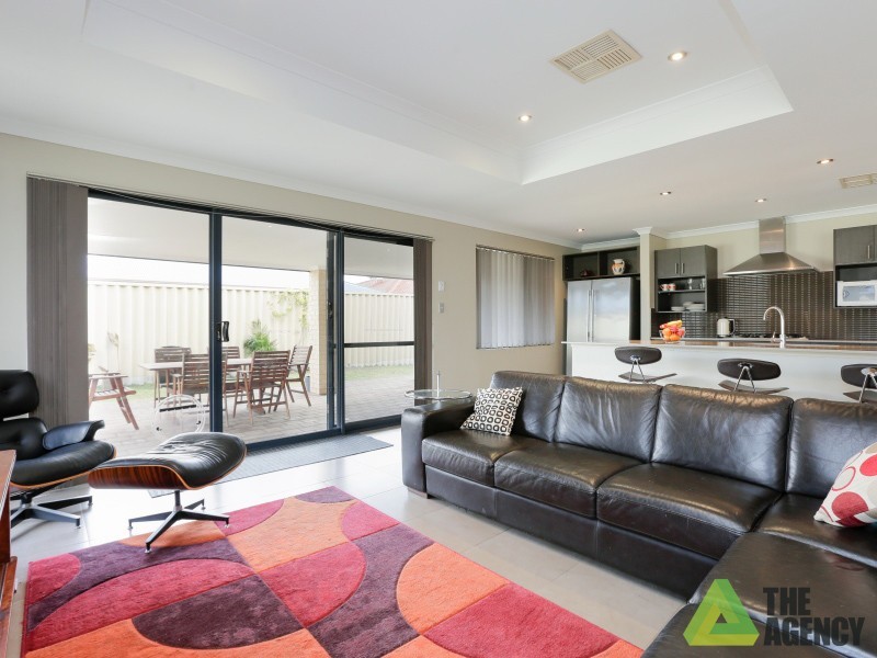 23 Urquhart Court, Canning Vale WA 6155