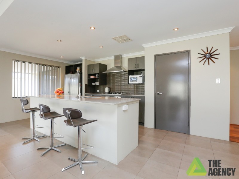 23 Urquhart Court, Canning Vale WA 6155