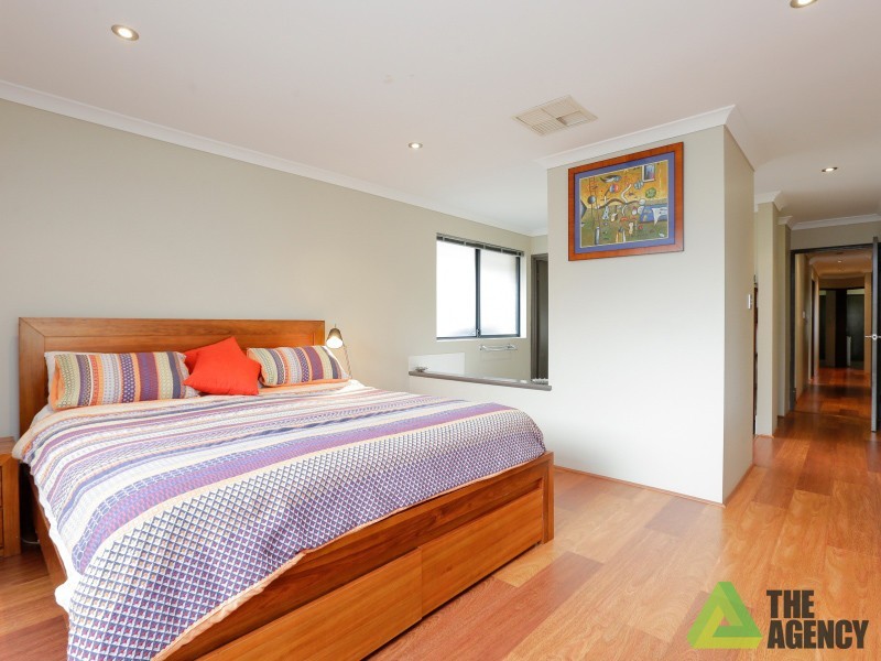 23 Urquhart Court, Canning Vale WA 6155