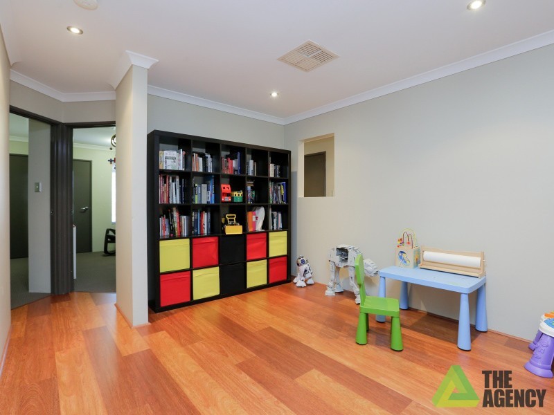 23 Urquhart Court, Canning Vale WA 6155