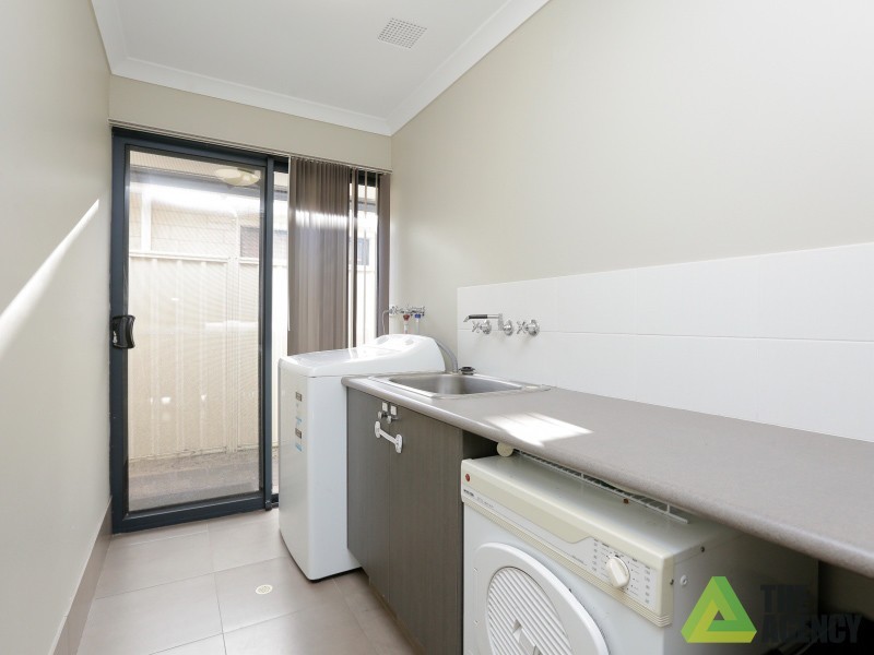 23 Urquhart Court, Canning Vale WA 6155