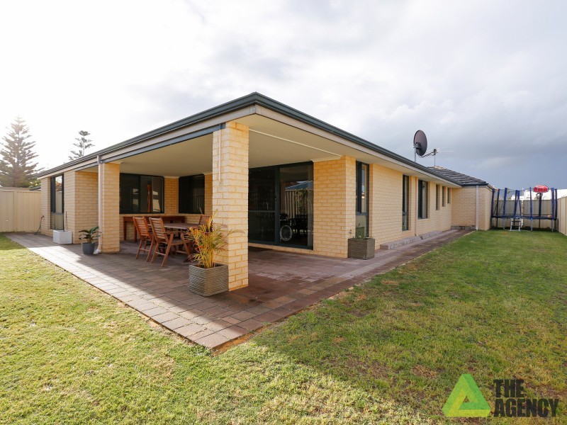 23 Urquhart Court, Canning Vale WA 6155