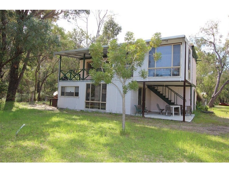 246 Newnham Road, Lake Clifton WA 6215