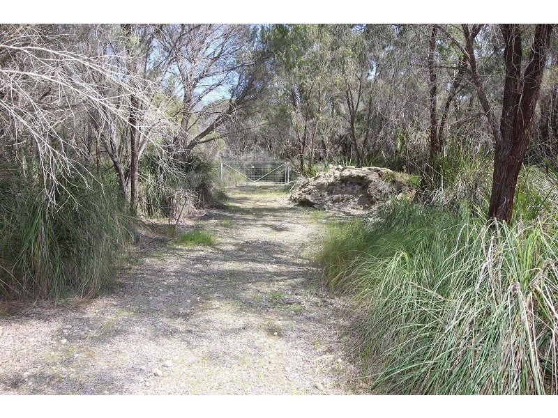 246 Newnham Road, Lake Clifton WA 6215