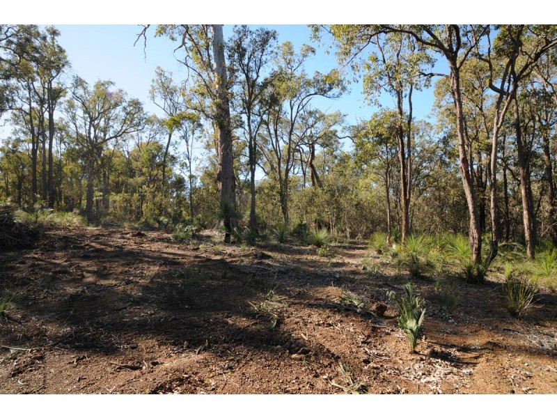 2735 Slayter Road, Wooroloo WA 6558